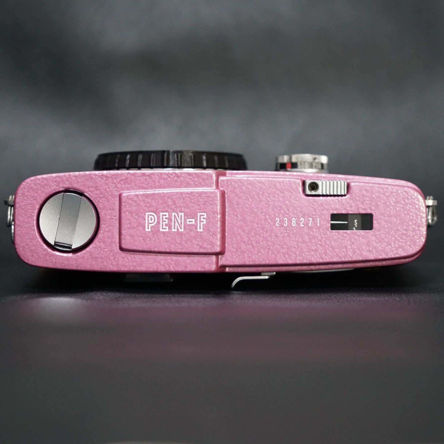 OLYMPUS PEN F / Pink Hammertone / Dark brown Leather / Film Camera / オリンパス フィルムカメラ